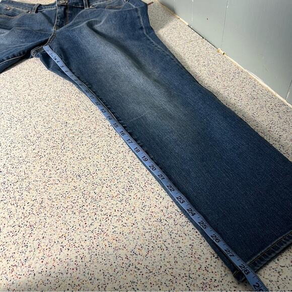 NWT Talbots Flawless Five Pocket Straight Leg Curvy Women’s 14P Medium Blue Jean - Picture 9 of 10